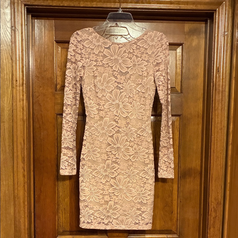 XS Bebe Champagne Elegant Stretch Floral Lace Long Sleeve BodyCon Dress (ABBA)